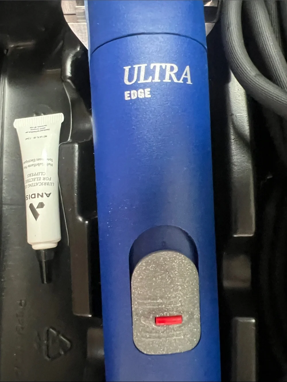 Andis UltraEDGE AGC Super 2-Speed Clipper – Metallic Blue